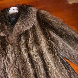 Meet your Posher, Darby